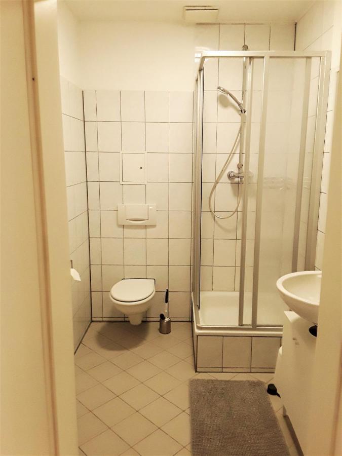 Schoene, Ruhige Zweiraumwohnung Im Angesagten Altlindenau Leipzig Exterior photo